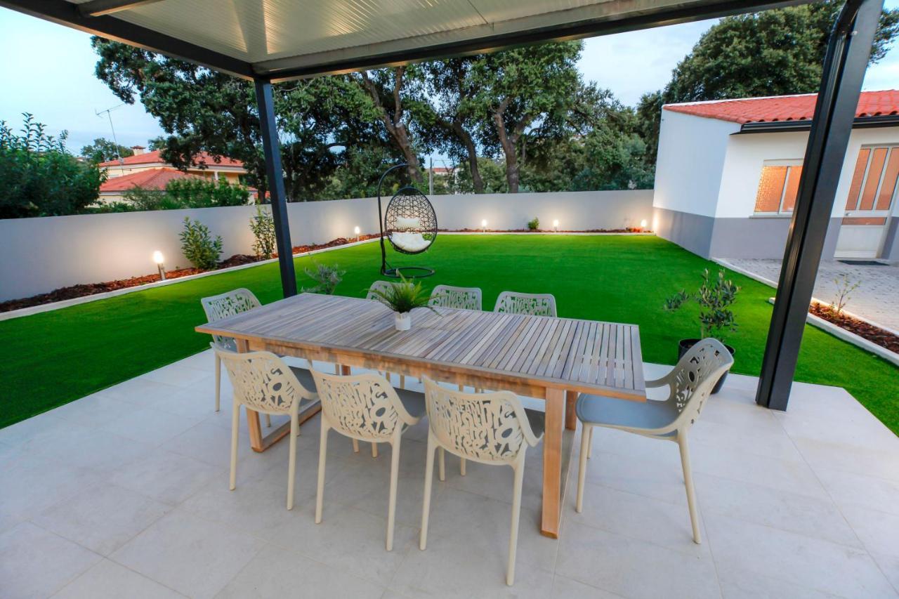 Modern Apartment With Garden Fátima Eksteriør billede